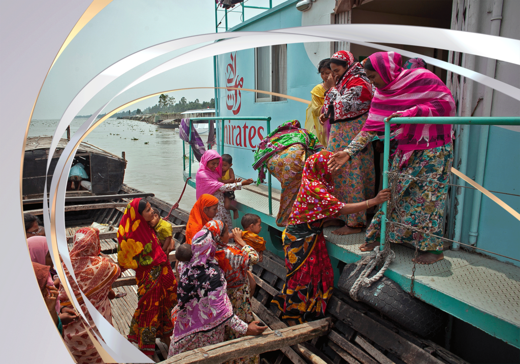 Women and children boarding the Emirates Friendship Floating Hospital in 2014 Image source: Allison Joyce via Getty Images