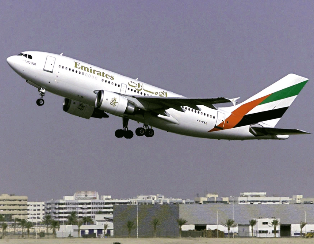 An Emirates plane takes off from Dubai International Airport on 18 October 2001 Image source: AFP via Getty Images